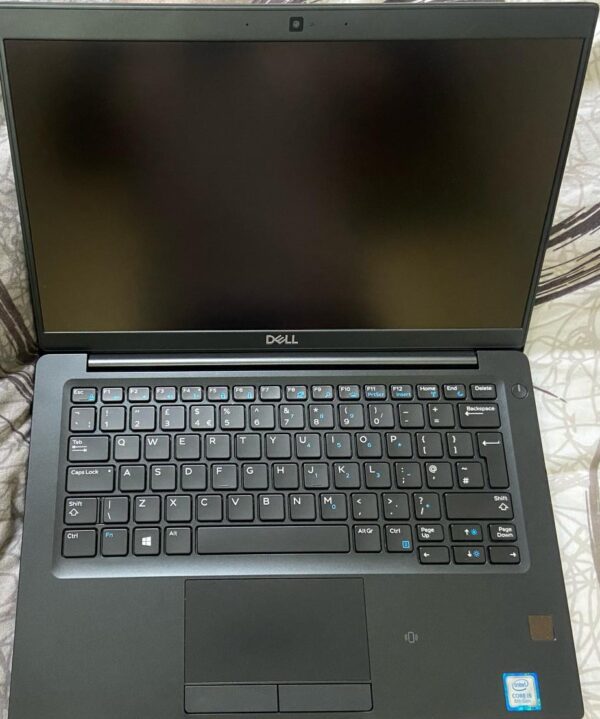 DELL LATITUDE 7390 CORE I5 8 GENERATION 16 GB 256 SSD HDMI WINDOWS 11 PRO WI-FI WEBCAM.